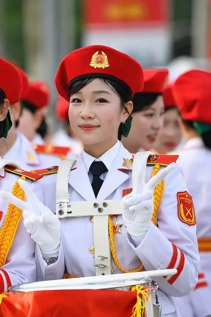 10 nữ quân nhân Việt Nam xinh đẹp khuynh đảo mạng xã hội với nụ cười rạng rỡ