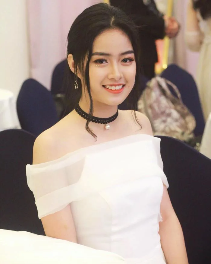 Ai bảo con gái sở hữu răng khểnh không đáng yêu nào... | Báo Dân trí