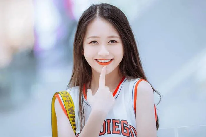 Nữ sinh Nam Định sở hữu nụ cười răng khểnh rất đáng yêu | Báo Dân trí