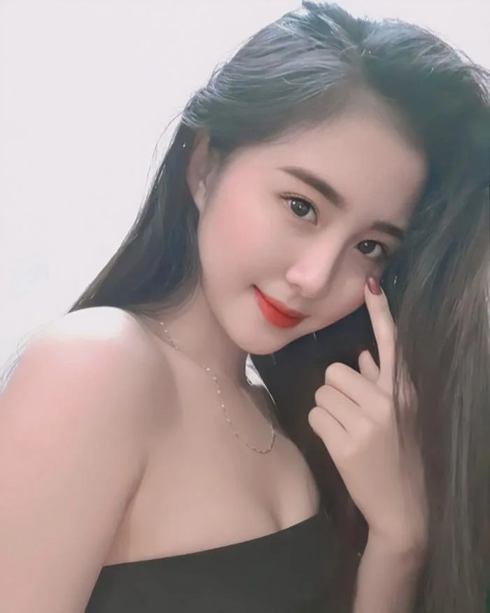 6 nữ sinh sở hữu nhan sắc xinh đẹp, được chú ý nhất trong tháng 1 | Báo Dân  trí