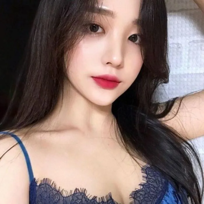 Hơn 100 bức ảnh gái xinh đẹp để làm Avatar