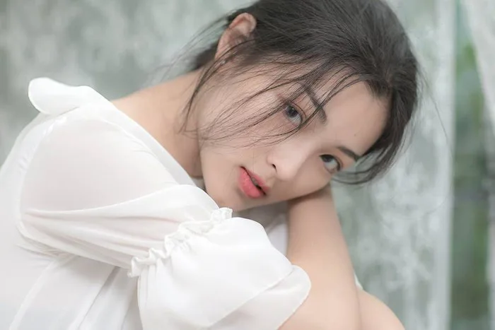 Loạt gái xinh phá tan định kiến sinh viên trường Y chỉ toàn đầu to mắt cận, hy vọng gì có hot girl