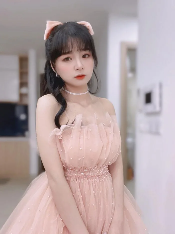 Những nữ streamer xinh đẹp nhất Liên Quân Mobile