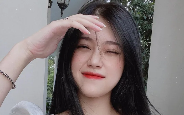 Streamer Thủy Tiên: Hot streamer xinh đẹp, tài năng và quyến rũ - Saostar.vn