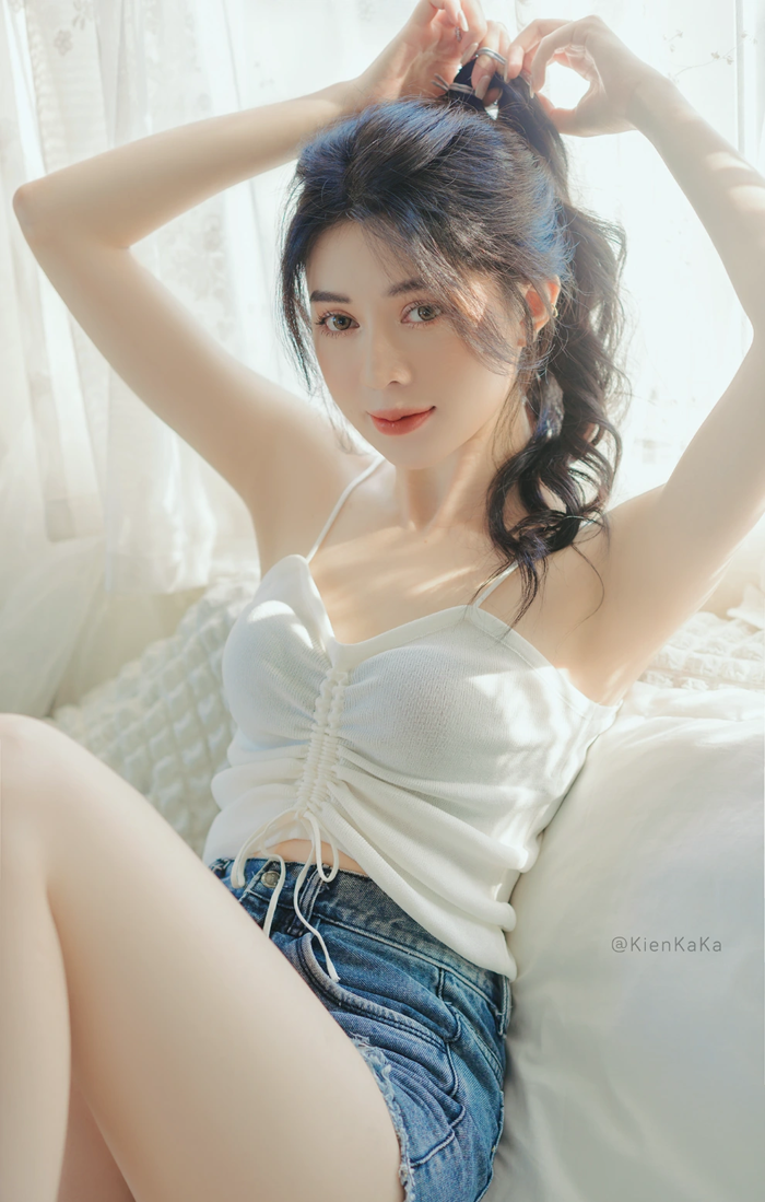 Nữ streamer xinh xắn thu nhập trên 50 triệu đồng/ tháng ở tuổi 23 | Báo Dân trí