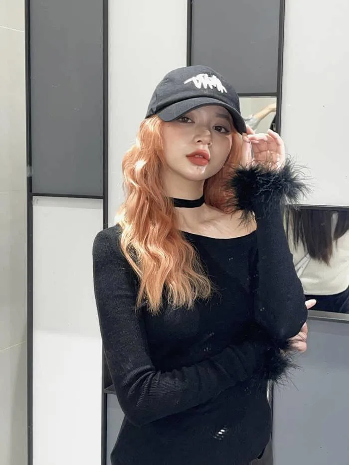 Nữ streamer xinh đẹp chưa thể bình yên sau sóng gió?