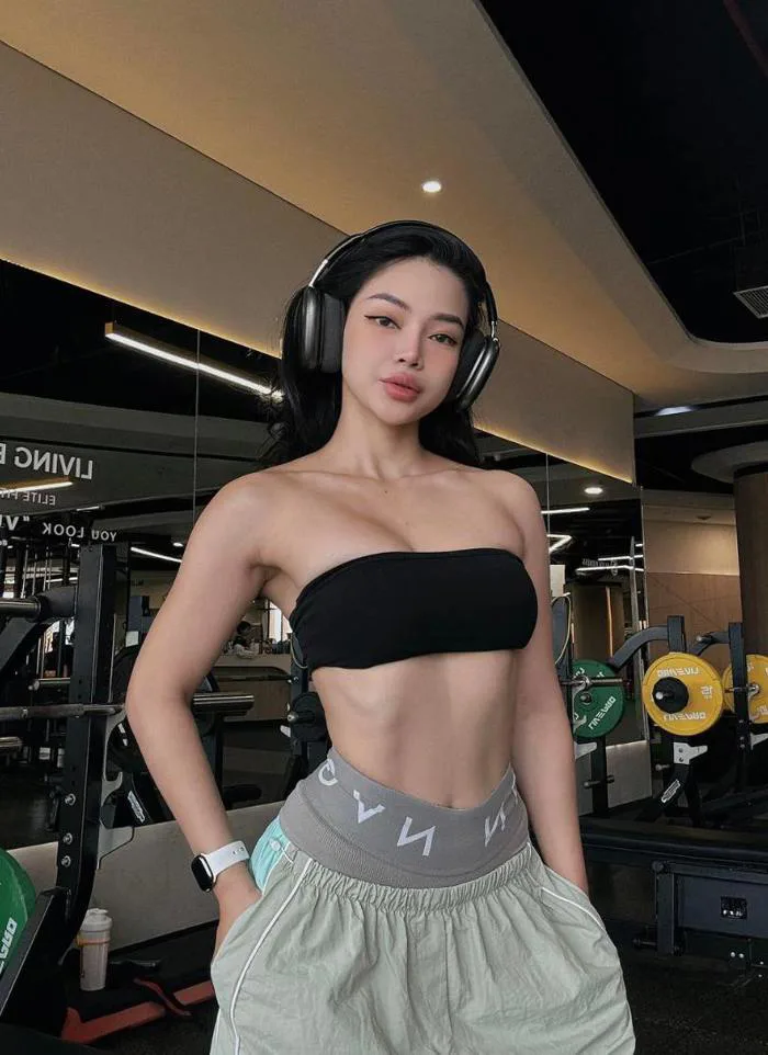 50+ ảnh gái xinh ngầu tập gym khoe body siêu mẫu bốc lửa