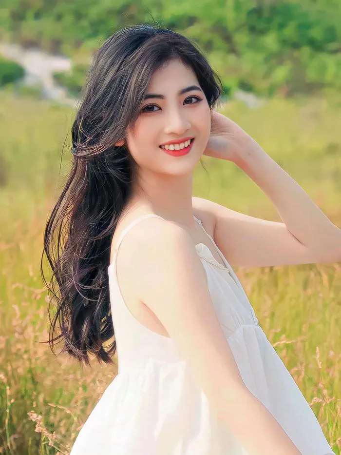Vẻ đẹp khó rời mắt của 3 hot girl Thái Nguyên nổi tiếng trên mạng | Báo Dân trí