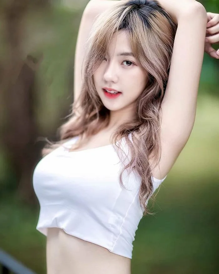 Nụ cười tỏa nắng của hot girl Thái Lan 'hút' nửa triệu fan trên mạng xã hội