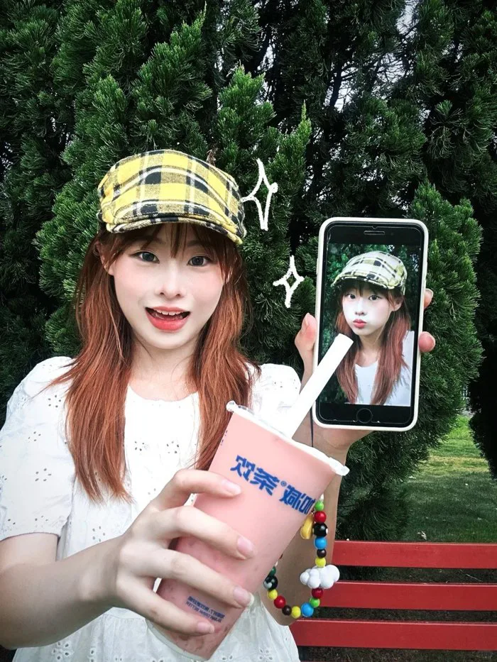 20+ cách tạo dáng chụp ảnh với trà sữa thần thái, thu hút ngàn like