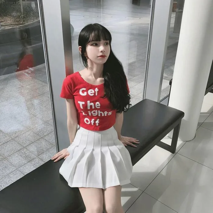 Hình ảnh gái xinh mặc váy xếp ngắn cực đẹp