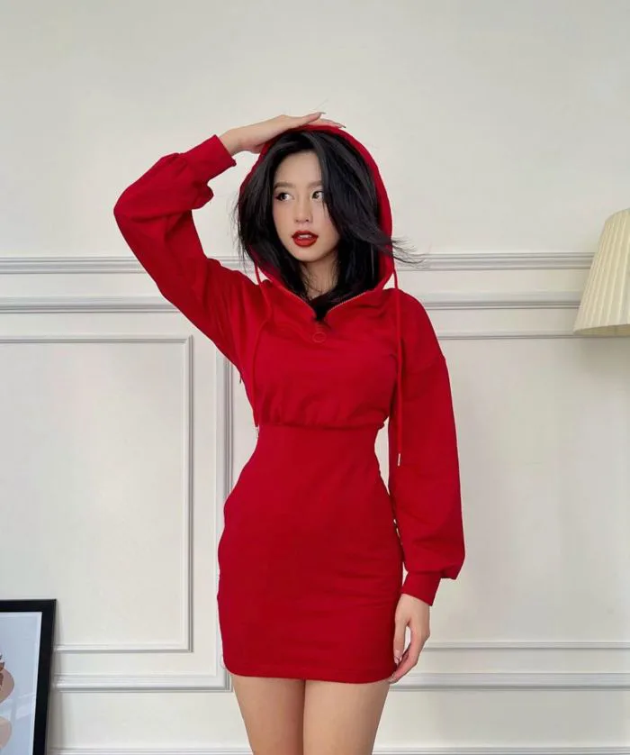 Hot girl Hàn Hằng mặc đẹp gam màu thời trang mùa lễ hội