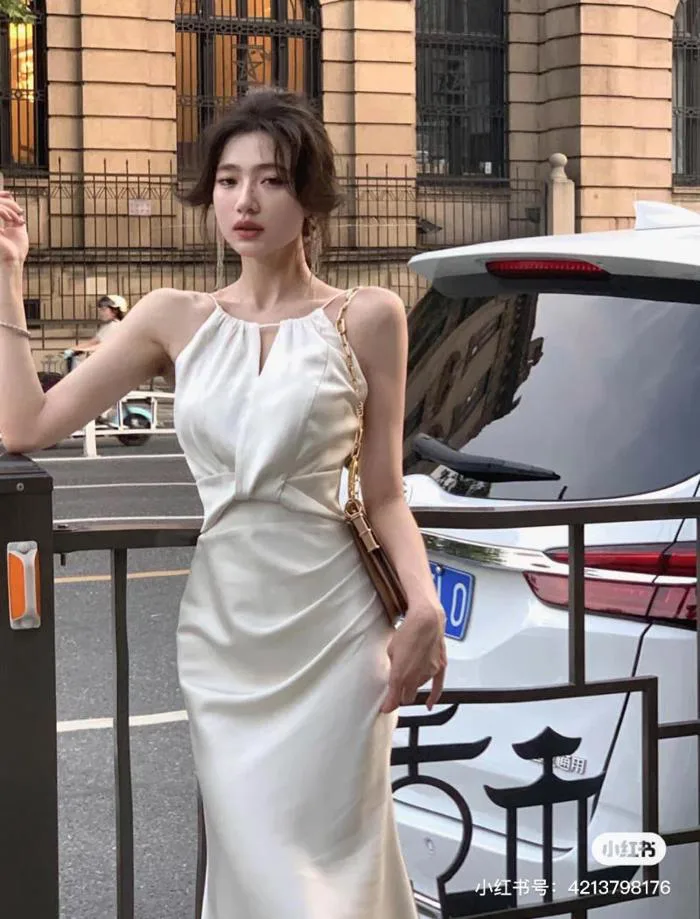 99+ mẫu váy trắng xinh cho nàng diện đủ phong cách, mặc đi mọi nơi