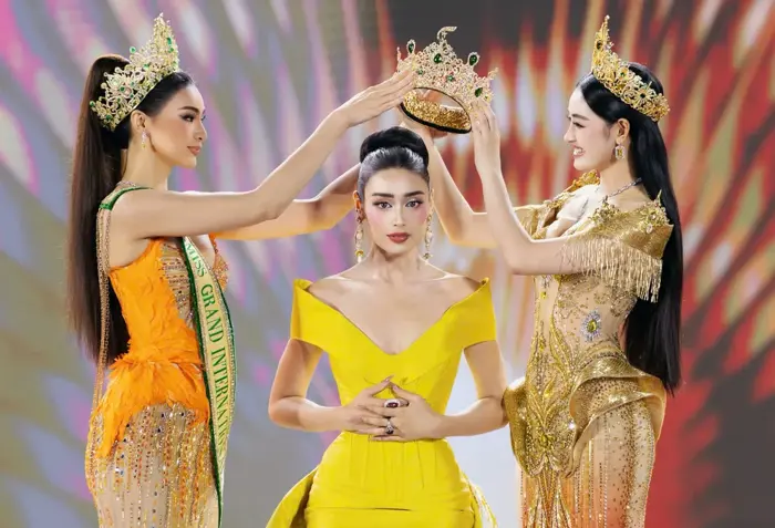 Người đẹp lai đăng quang Hoa hậu Hòa bình Việt Nam 2026 | BÁO SÀI GÒN GIẢI  PHÓNG