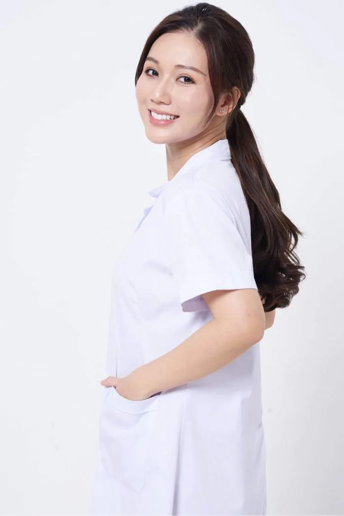 Cô y tá hot nhất màn ảnh dáng đẹp chuẩn mẫu dù không cần tập luyện nhiều