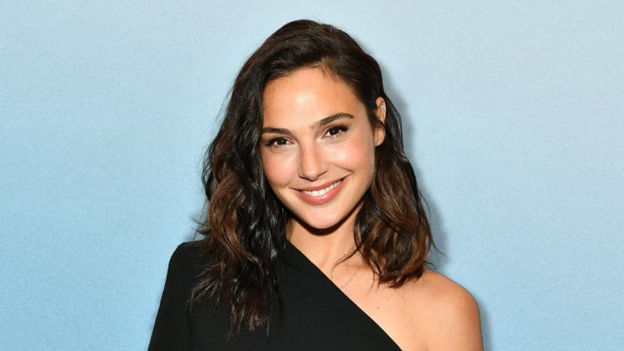 Bí quyết chăm sóc da của diễn viên Gal Gadot: Đẹp tự nhiên, khoa học Bí quyết chăm sóc da của diễn viên Gal Gadot: Đẹp tự nhiên, khoa học