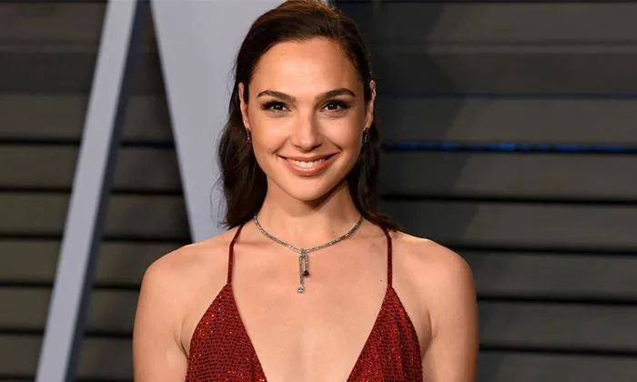 Gal Gadot đóng phản diện 'Bạch Tuyết' - Báo VnExpress Giải trí Gal Gadot đóng phản diện 'Bạch Tuyết' - Báo VnExpress Giải trí