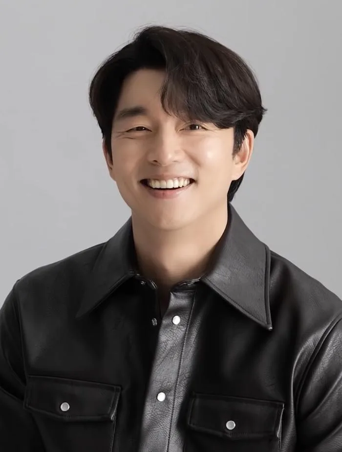 Tập tin:Gong Yoo in 2021 - 3.png – Wikipedia tiếng Việt