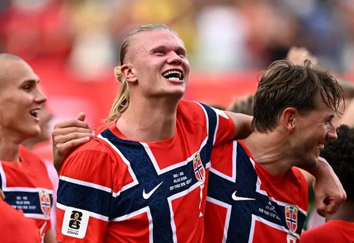 Cơn sốt Haaland ở World Cup: Người khổng lồ lên mạng thành 'công chúa, em bé'