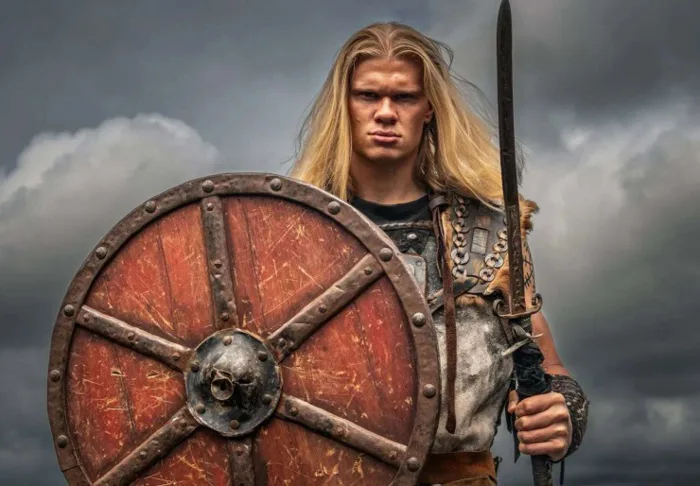 Erling Haaland và ĐT Na Uy gây tranh cãi với bộ ảnh Viking trước thềm World Cup 2026