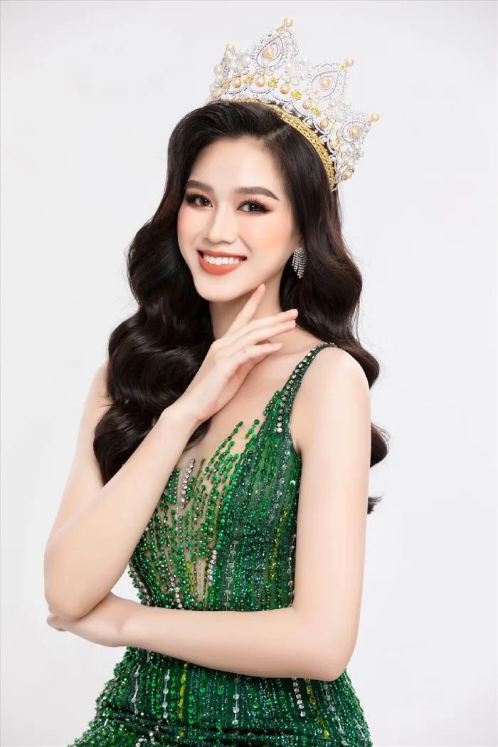 Cuộc sống của Hoa hậu Đỗ Thị Hà trước khi cưới thiếu gia Tập đoàn Sơn Hải