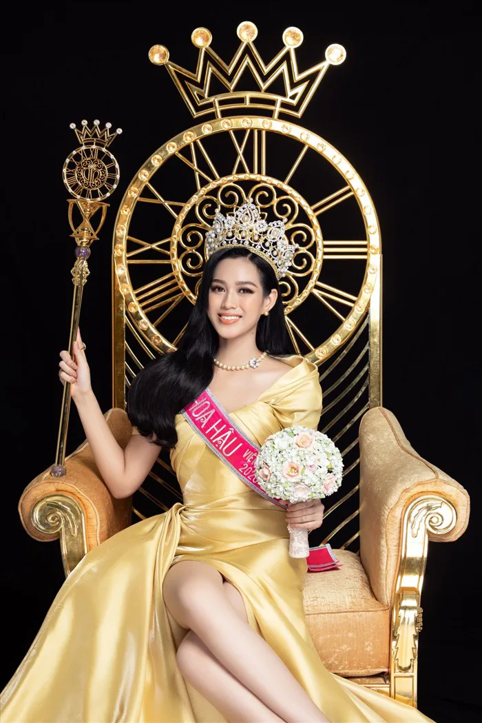 Nhan sắc 