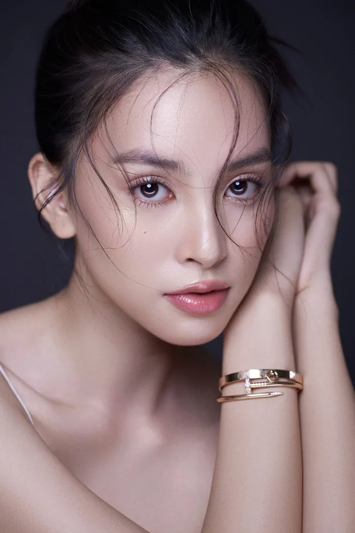 Nhan sắc 