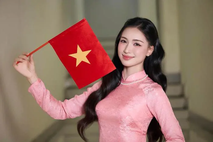Hòa Minzy khoe năm 2025 rực rỡ với loạt thành tích khủng - Tuổi Trẻ Online