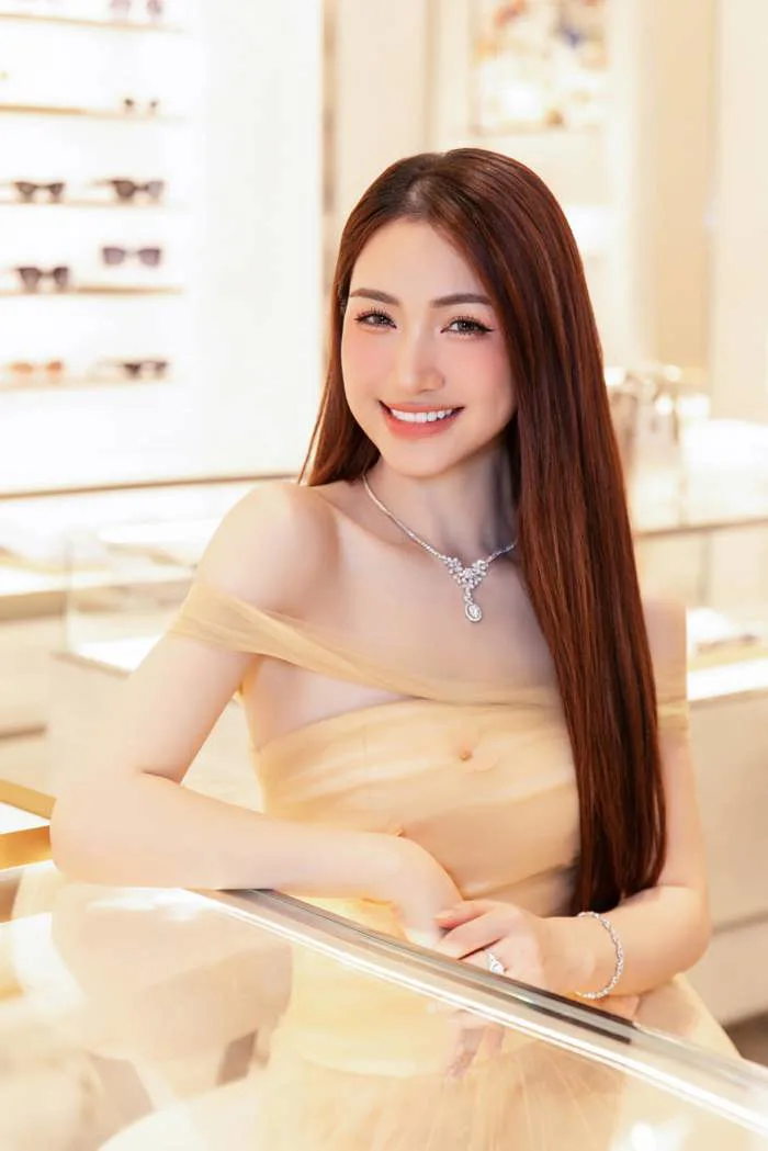 Hòa Minzy nói gì khi sản phẩm mới bị khán giả đòi 'tẩy chay' vì bạn diễn  vướng ồn ào?