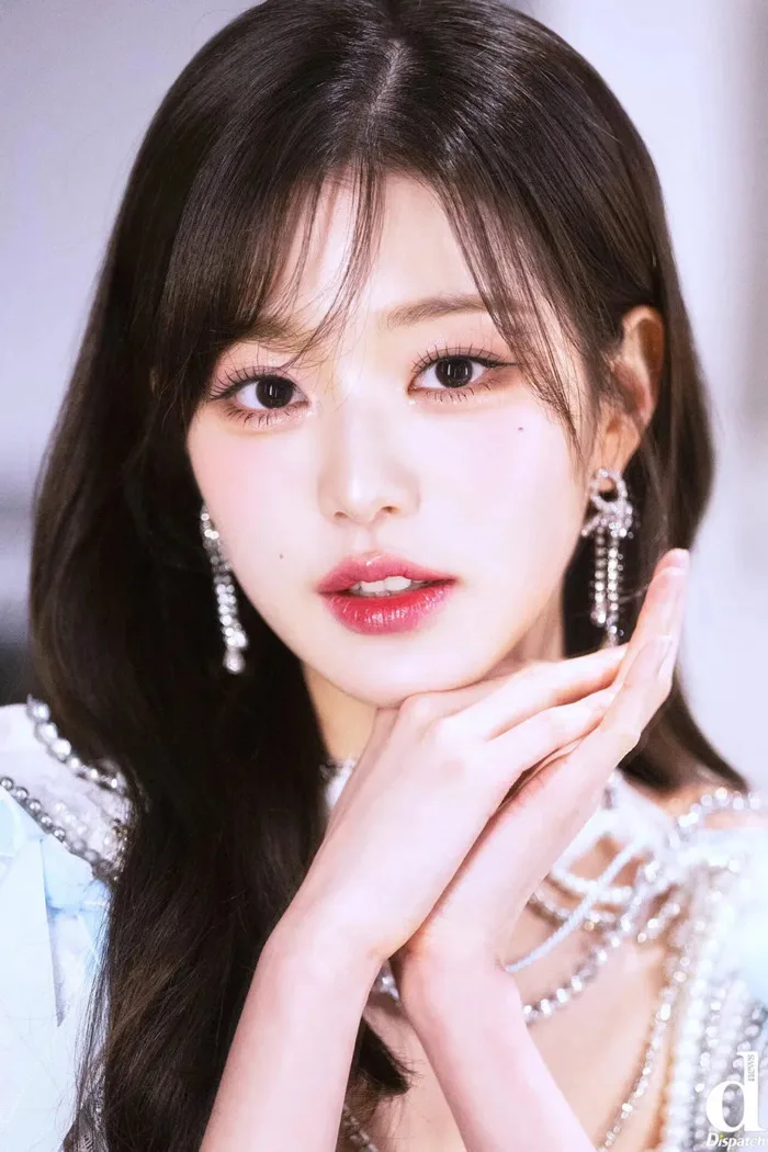Dispatch tung ảnh gây sốc của Jang Won Young