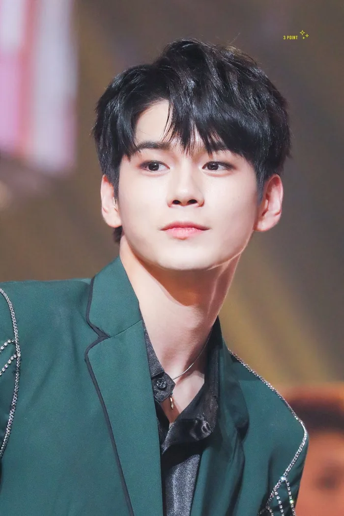 7 idol nam có ảnh thẻ đẹp nhất: Vượt mặt V, Jin ghi danh top 1