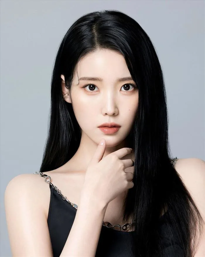 IU: 