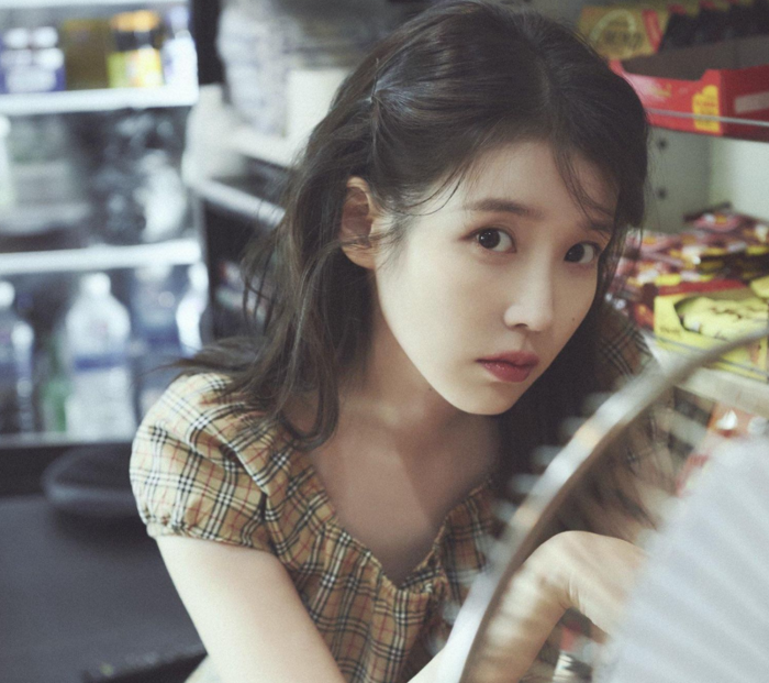 IU hé lộ album remake, Park Min Young đóng phim hài