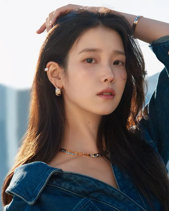 IU: Nhan sắc 'vạn người mê' cùng sự nghiệp thăng hoa ở tuổi 32