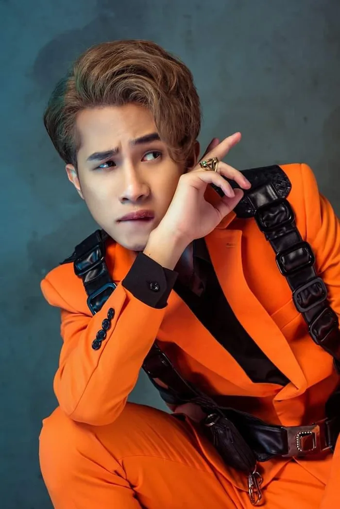 Jack từng kiệt sức khi ra MV 'Sóng gió', tự nhốt mình trong nhà khóc?