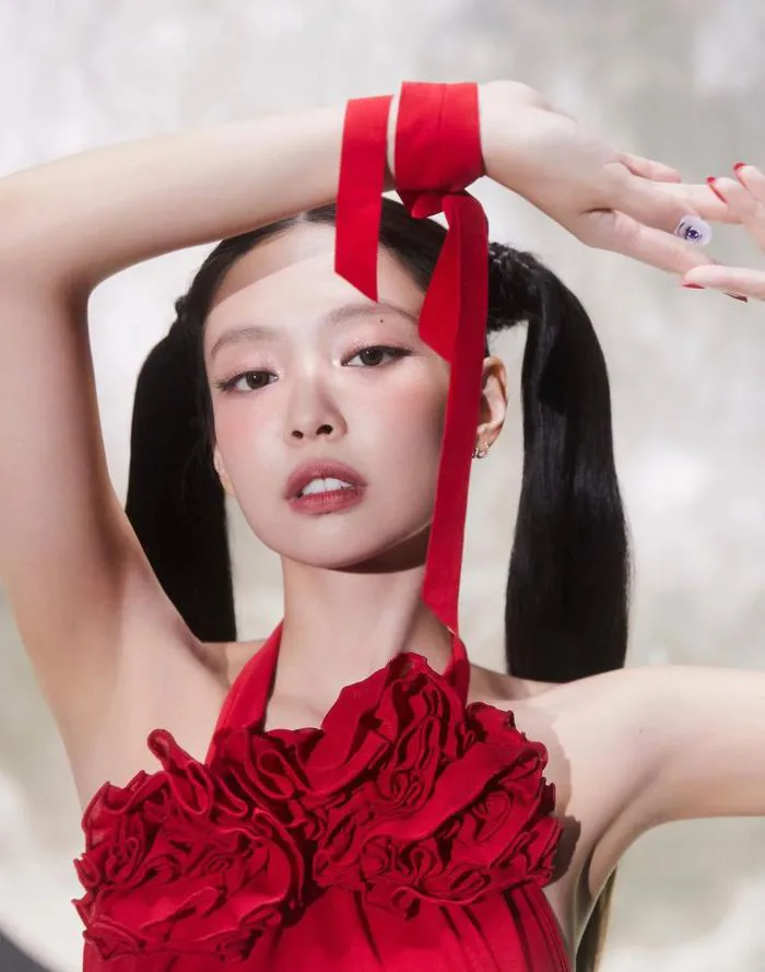 FanCì Club - Thương hiệu Việt được Jennie “chọn mặt gửi vàng” lăng xê trào lưu Balletcore trong MV “You & Me”
