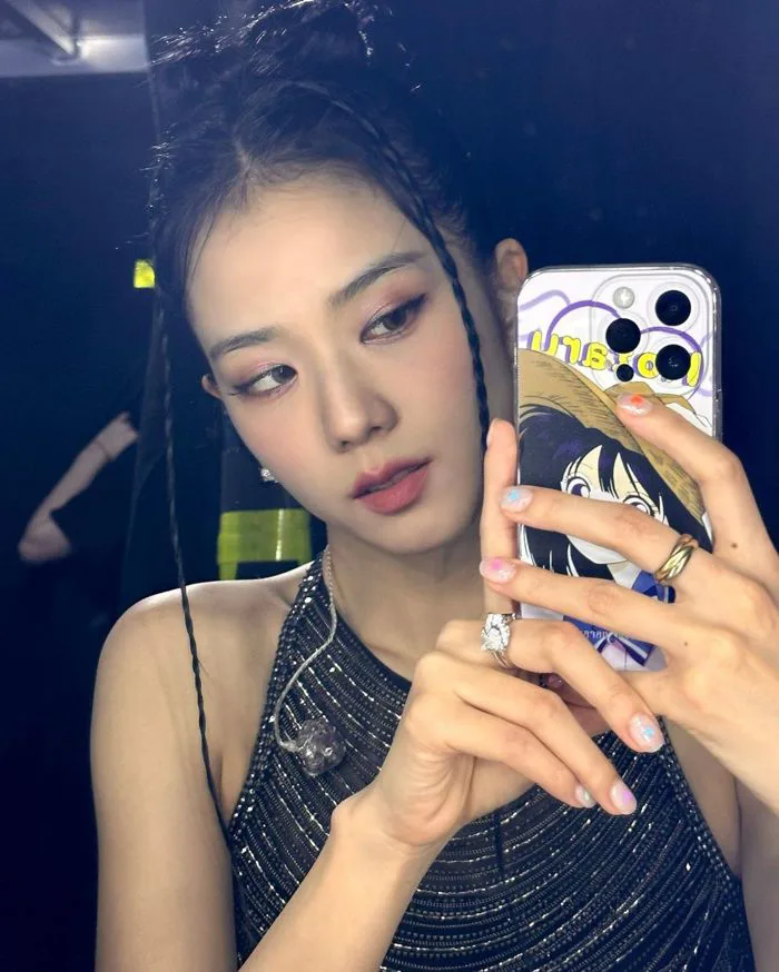 Jisoo (BLACKPINK) 