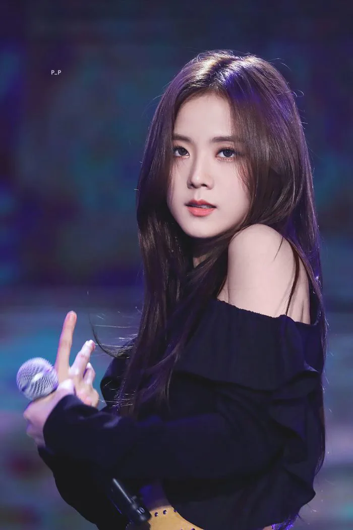 Đây là loạt ảnh giúp Jisoo (BLACKPINK) trở thành nữ thần đẹp nhất nhì Kpop