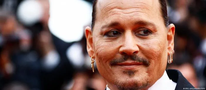 Johnny Depp 60 tuổi: Trở lại với 'mối tình đầu' rock'n'roll