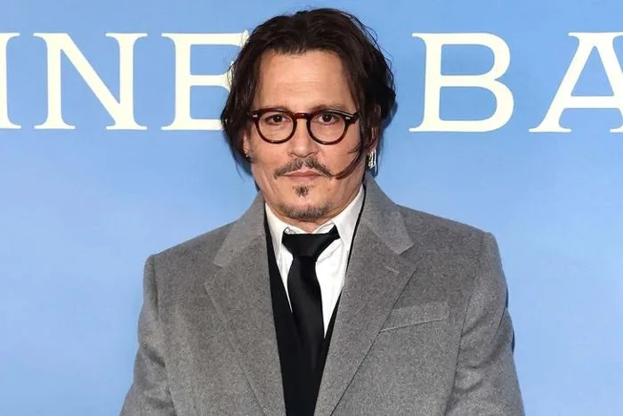 Johnny Depp trở lại Hollywood, mang theo một 'Giáng sinh lạnh sống lưng' -  Tuổi Trẻ Online