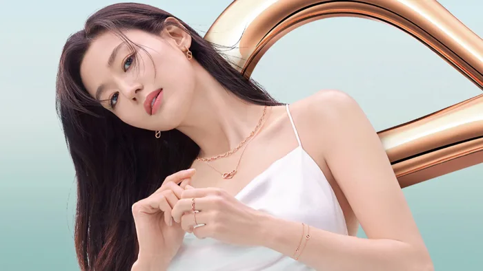 Jun Ji Hyun hóa nữ thần Giáng sinh trong bộ ảnh mới Jun Ji Hyun hóa nữ thần Giáng sinh trong bộ ảnh mới