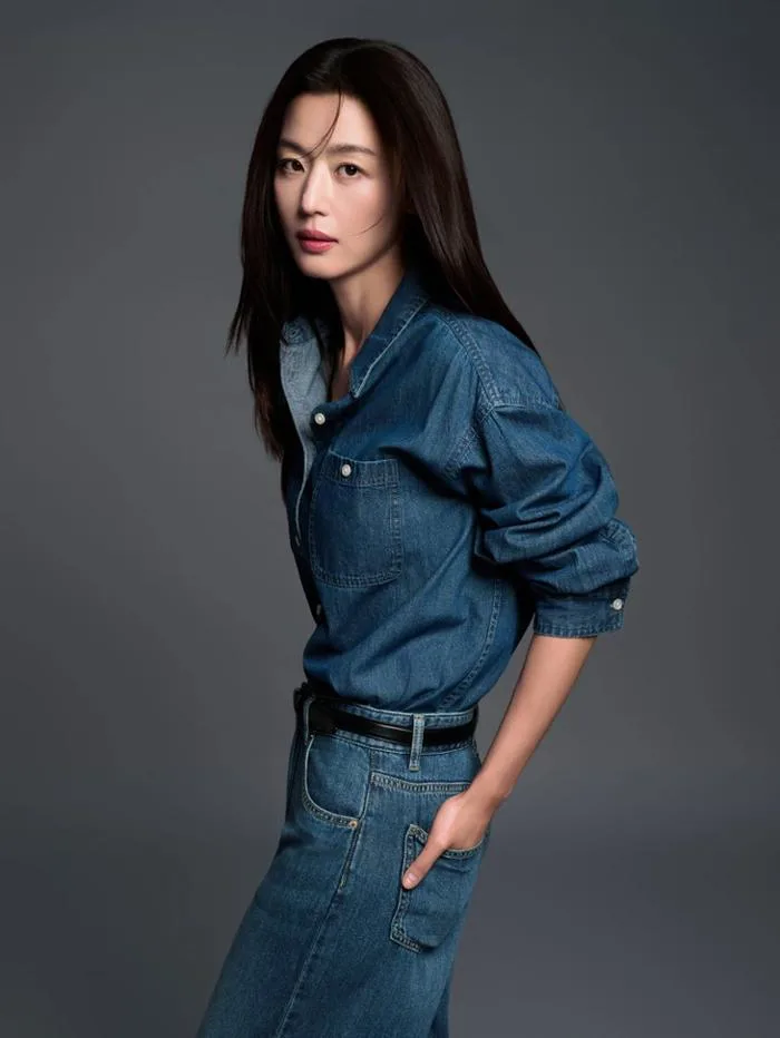 Thời trang bất chấp tuổi tác của 'mợ chảnh' Jun Ji Hyun - Tuổi Trẻ Online Thời trang bất chấp tuổi tác của 'mợ chảnh' Jun Ji Hyun - Tuổi Trẻ Online