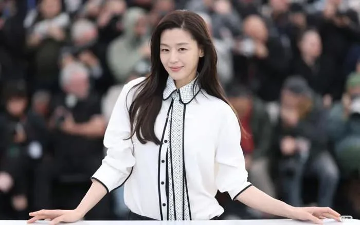Jun Ji Hyun tiết lộ bí quyết giữ dáng hiệu quả cho phái đẹp năm 2026 Jun Ji Hyun tiết lộ bí quyết giữ dáng hiệu quả cho phái đẹp năm 2026