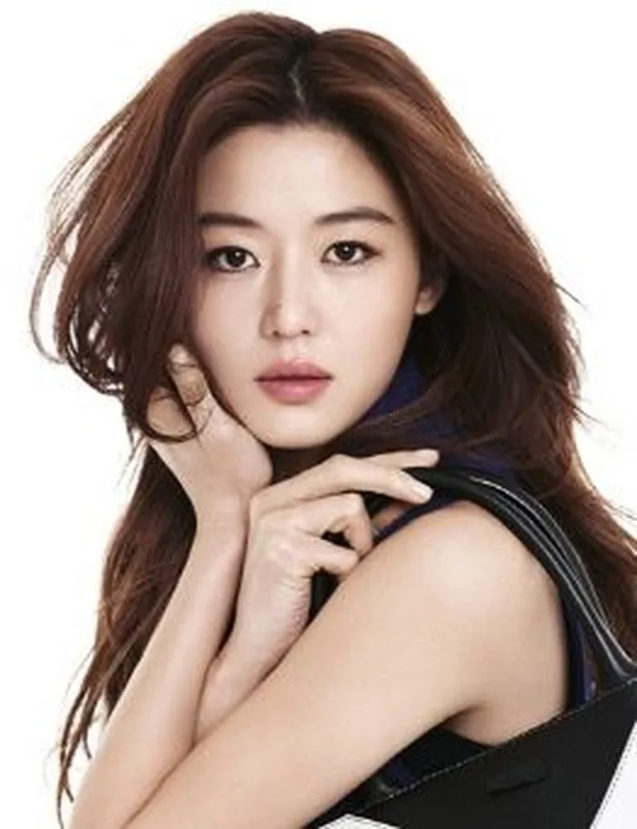 Ảnh siêu hot của Jeon Ji Hyun: Họ có thể nói xấu tôi, nhưng không thể nói tôi xấu Ảnh siêu hot của Jeon Ji Hyun: Họ có thể nói xấu tôi, nhưng không thể nói tôi xấu
