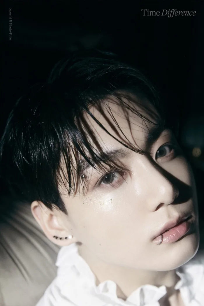 Jungkook (BTS) gây bão với hình ảnh ma mị, quyến rũ