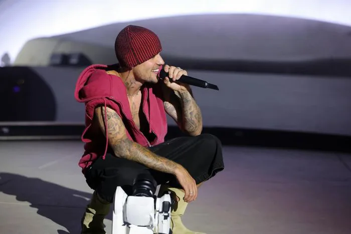 Justin Bieber khuấy động Coachella cuối tuần 2 với màn trở lại đầy thắng lợi