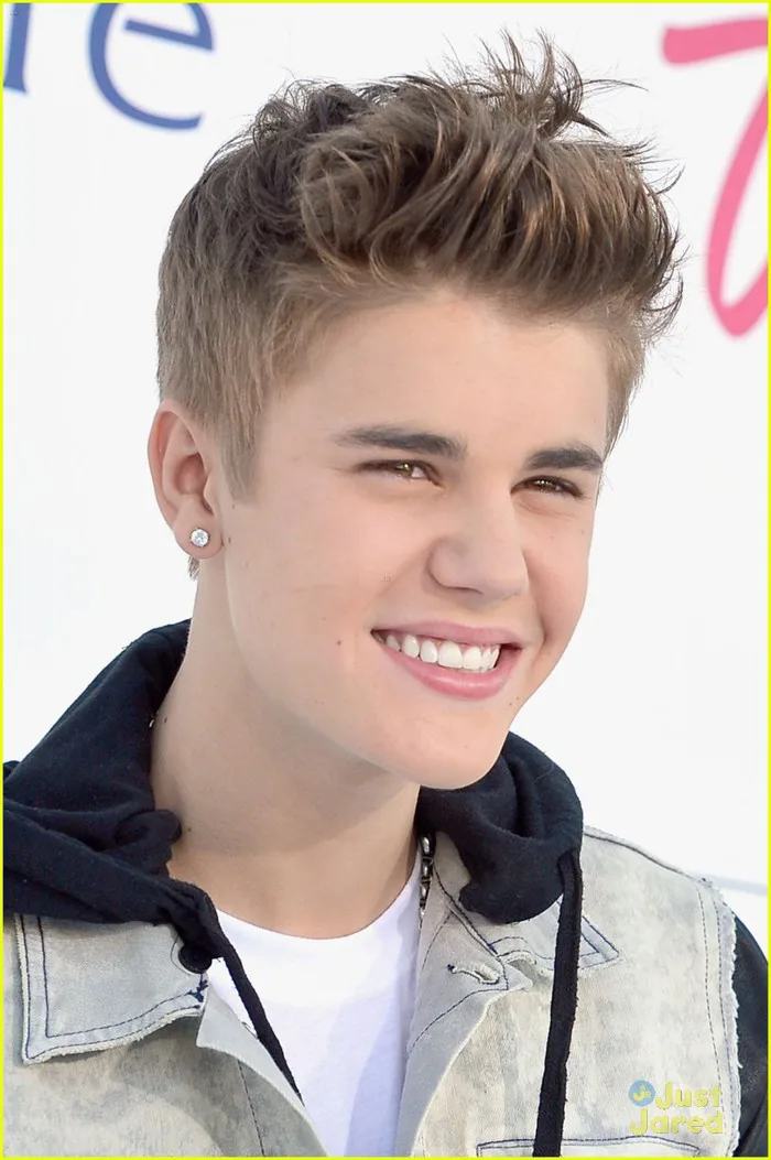 Hành trình lao dốc nhan sắc của Justin Bieber: Hoàng tử Baby năm xưa giờ  đây mặt mũi xám xịt, mụn nổi chi chít