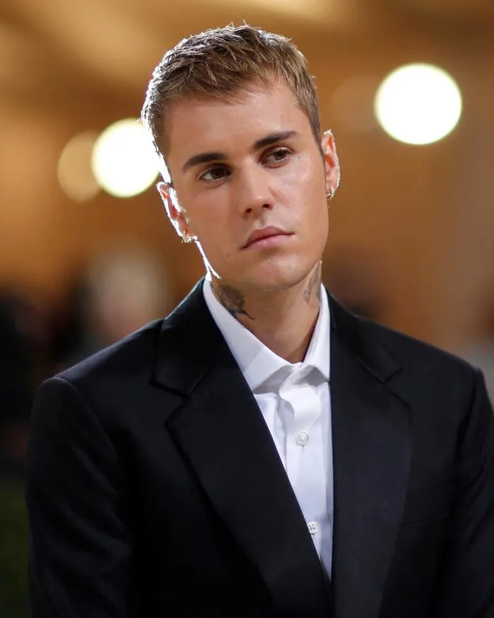 Người hâm mộ 'phát hoảng' khi Justin Bieber đăng ảnh nghi sử dụng ma túy
