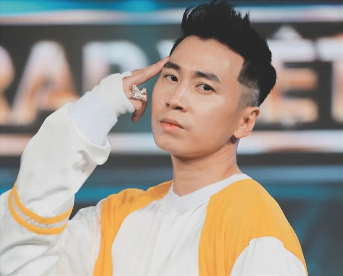 Trấn Thành lại bật khóc, Karik thoát khỏi nguy hiểm ở Rap Việt