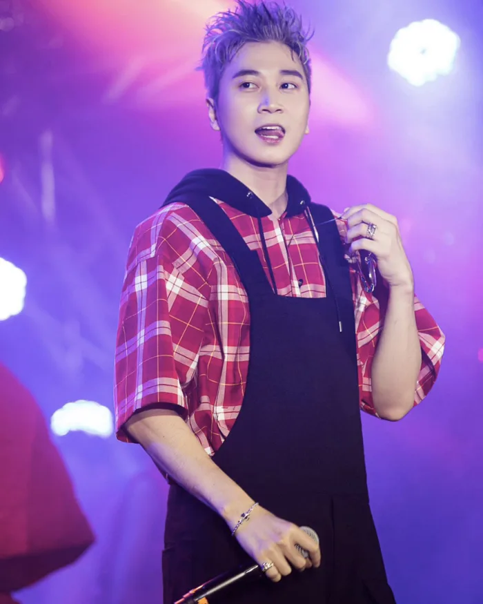 Karik - Nam rapper cá tính với phong cách thời trang độc đáo 5S Fashion -  5SFASHION